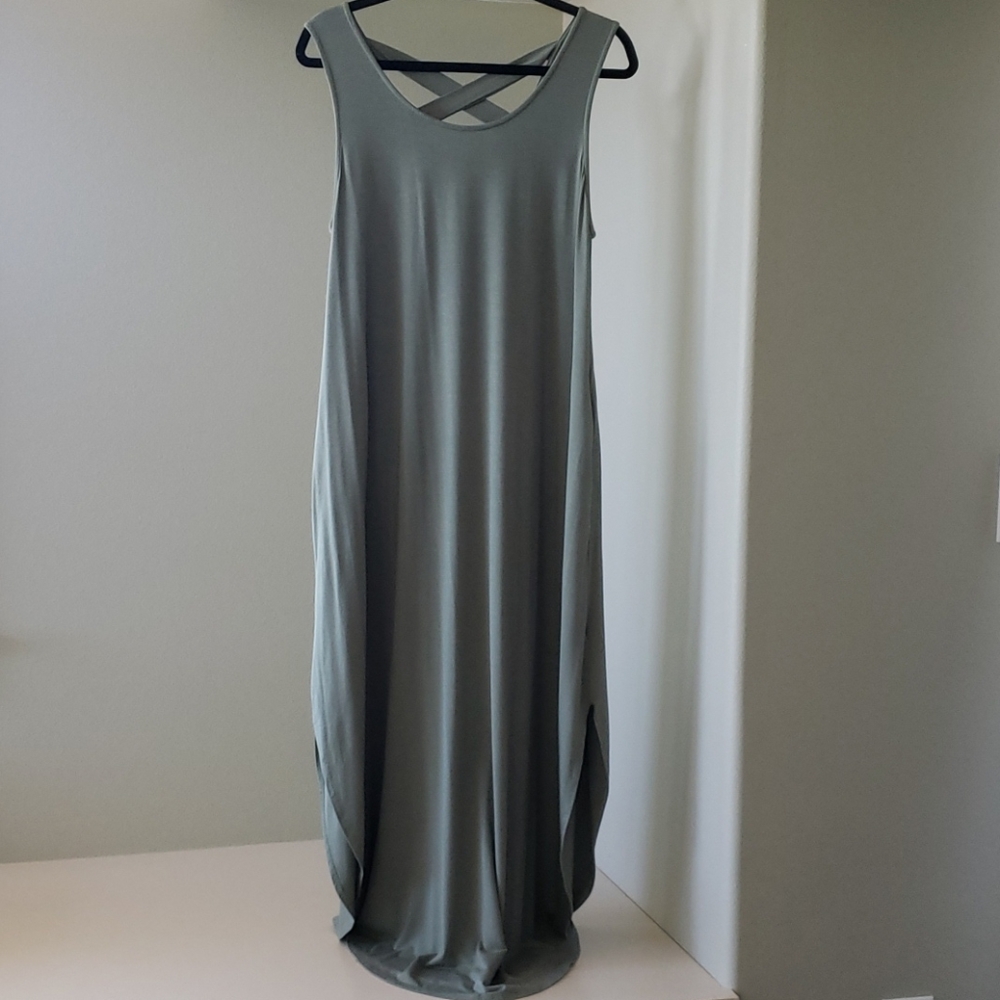EUC Carly Jean Los Angeles Savannah Maxi Dress